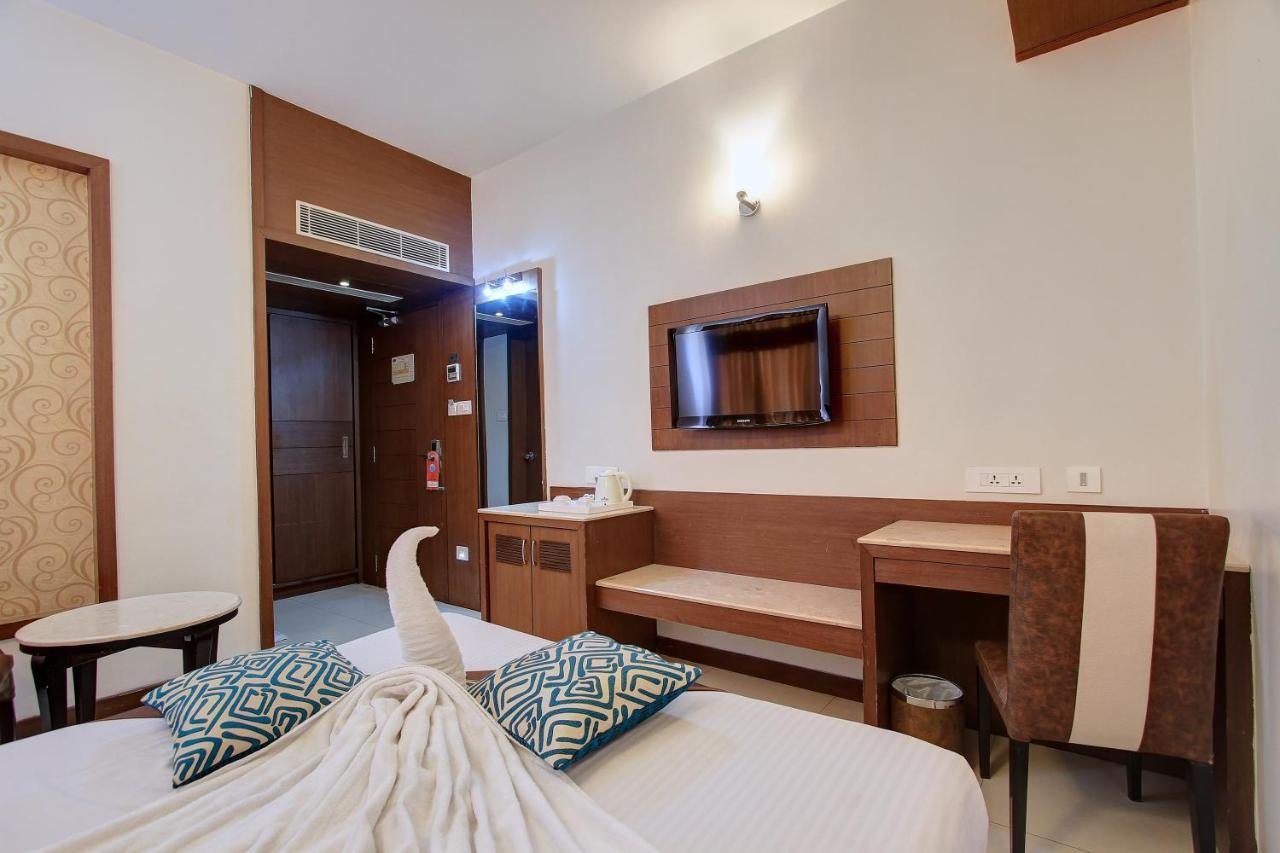 Hotel Prince Gardens Coimbatore Esterno foto